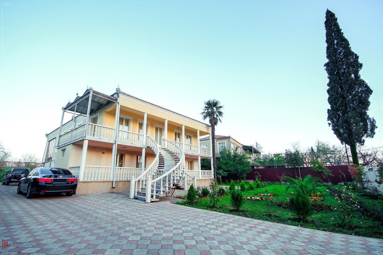 Green Garden Guest House Tskaltubo Exterior foto