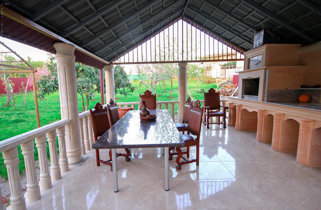 Green Garden Guest House Tskaltubo Exterior foto